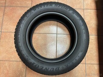 235/60R18 107H DUNLOP WINTER SPORT 5 SUV, pěkné 4-kusy