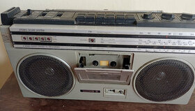 retro radiomagnetofon RD 740