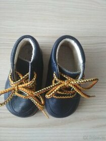 Dětská kožená obuv DPK - capáčky - velikost 18 - 1