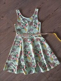 dívčí květinové šaty H&M