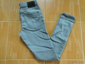 Nové šedé chlapecké skinny džíny vel. 176