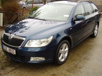 octavia 2.0tdi 103kw garážovaná pravidelný servis zachovalá
