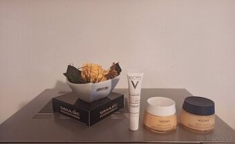 Vichy Neovadiol.