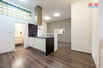 Pronájem bytu 2+kk, 54 m², Olomouc, ul. Komenského - 1