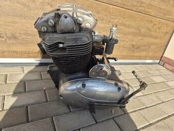 Motor Jawa 500 ohc typ 02 r.v. 1957.