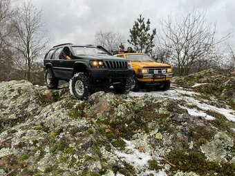 SCX 10 jeep