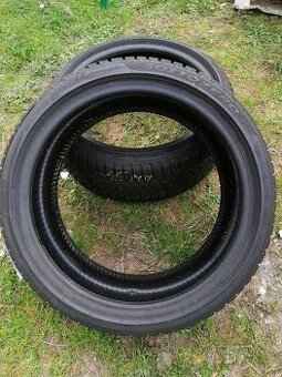 Prodám 2 ks pneu 225/40 R18 zimní