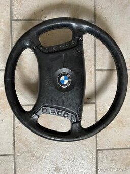 Volant BMW a Chrysler