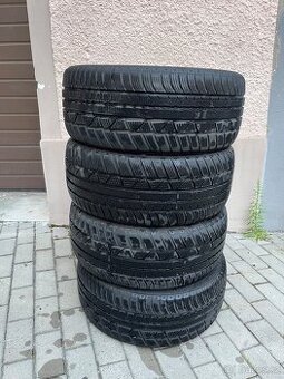 Zimní pneumatiky 235/45 R18