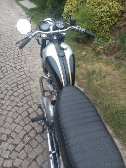 TRIUMPH T 140 - 1