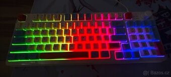 Herní klávesnice z led svícení.
