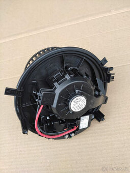 5WB.819.015-VENTILÁTOR TOPENÍ-ŠKODA KODIAQ