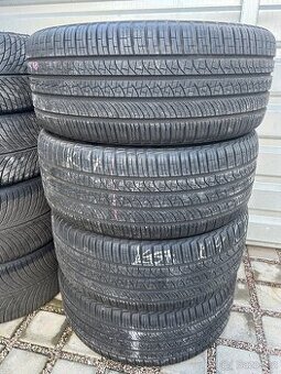 Sada celoročních pneumatik 285/45 R22 - Pirelli
