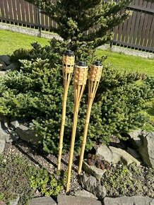 Bambusová pochodeň, louč a petrolejová lampa malá