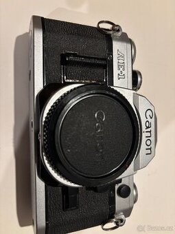 Canon AE-1 tělo