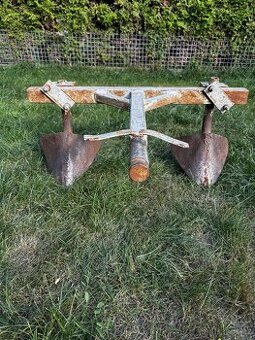 Hrobkovací radlice PF 62