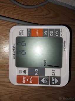 Tlakoměr Sencor SBP 690 s napájecím adapterem