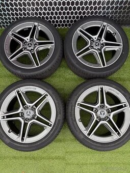 Originál alu kola Mercedes CLA R18 AMG letní