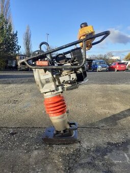 Pěch DYNAPAC LT 700