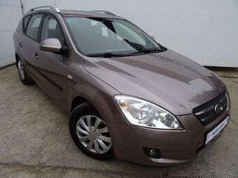 Kia Ceed 1.4i,73kW,1majČR,S.kniha,DPH,klima,tažné