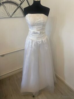Plesové šaty