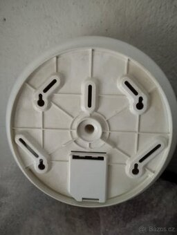 TORK zásobníky na papír wc, utěrky a igel.