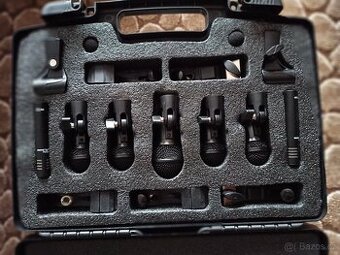 Prodám mikrofony na bicí + stojan na mikrofon na basový bube