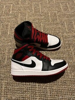 Nike Air Jordan 1 Mid - 1