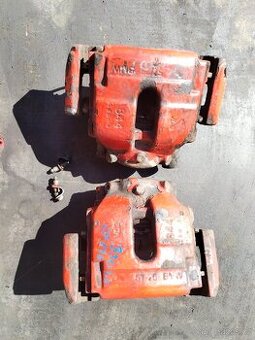 Brzdiče BMW 330i, 330D