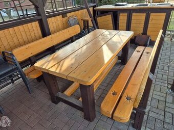 Prodej zahradního posezeni z masivu