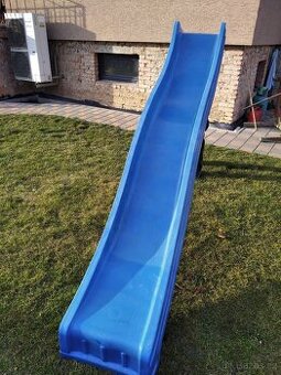 Skluzavka na zahradu