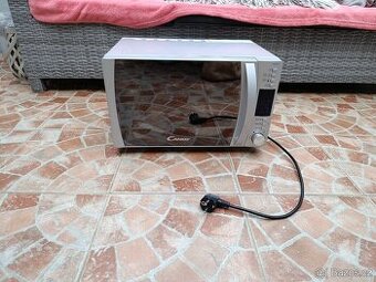 Mikrovlnná trouba značky Candy