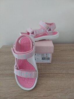 Dívčí sandálky - vel.31
