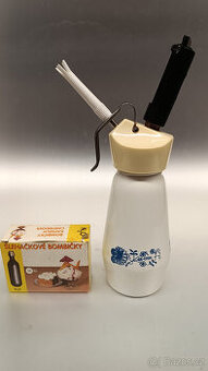 Šlehačková láhev