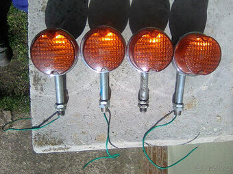 Jawa 350/634- kryty motoru,blinkry,p.světlo,blatníky a držák