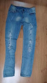 Dívčí slim džíny s moderními dirami, vel cca 11 let - 1
