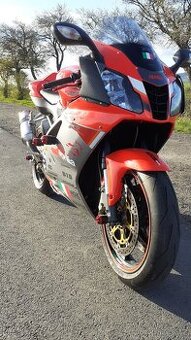 Aprilia RSV 1000 R
