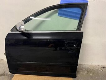 Dveře Audi S4 B7 Avant, levé přední, kód barvy LZ9Y