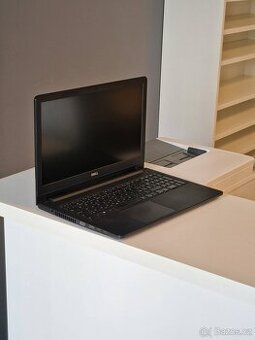 Dell Vostro 15