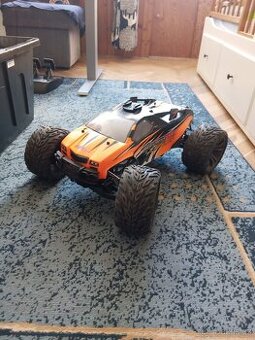 RC auto 1:8