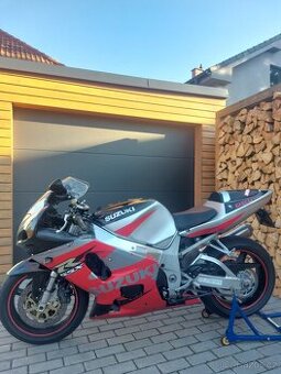 Suzuki GSXR 750