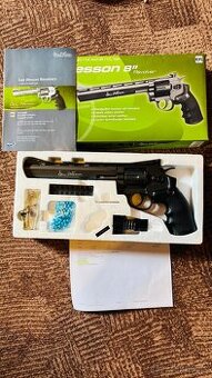 CO2 revolver Dan Wesson 8"