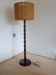 Dřevěná stojací lampa - 1