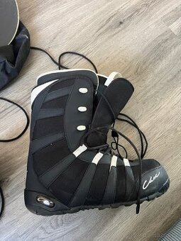 Boty na snowboard