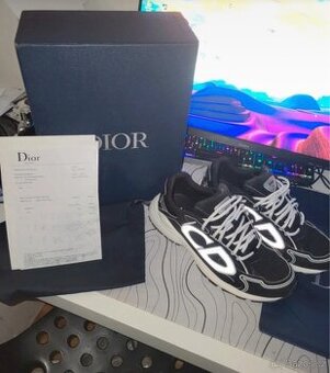 Dior b30