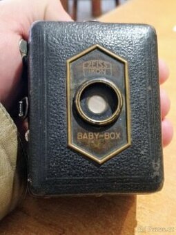 Zeiss Ikon Baby Box Tengor fotoaparát