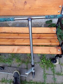 Custom freestyle koloběžka