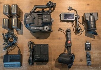 Sony PXW-FS7 dobrý stav 4x64GB + velké balení příslušenství