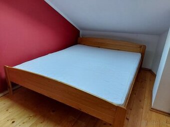 manželská postel masiv 160x200