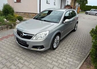 Opel Signum 1,8i /103Kw klima kombi benzín